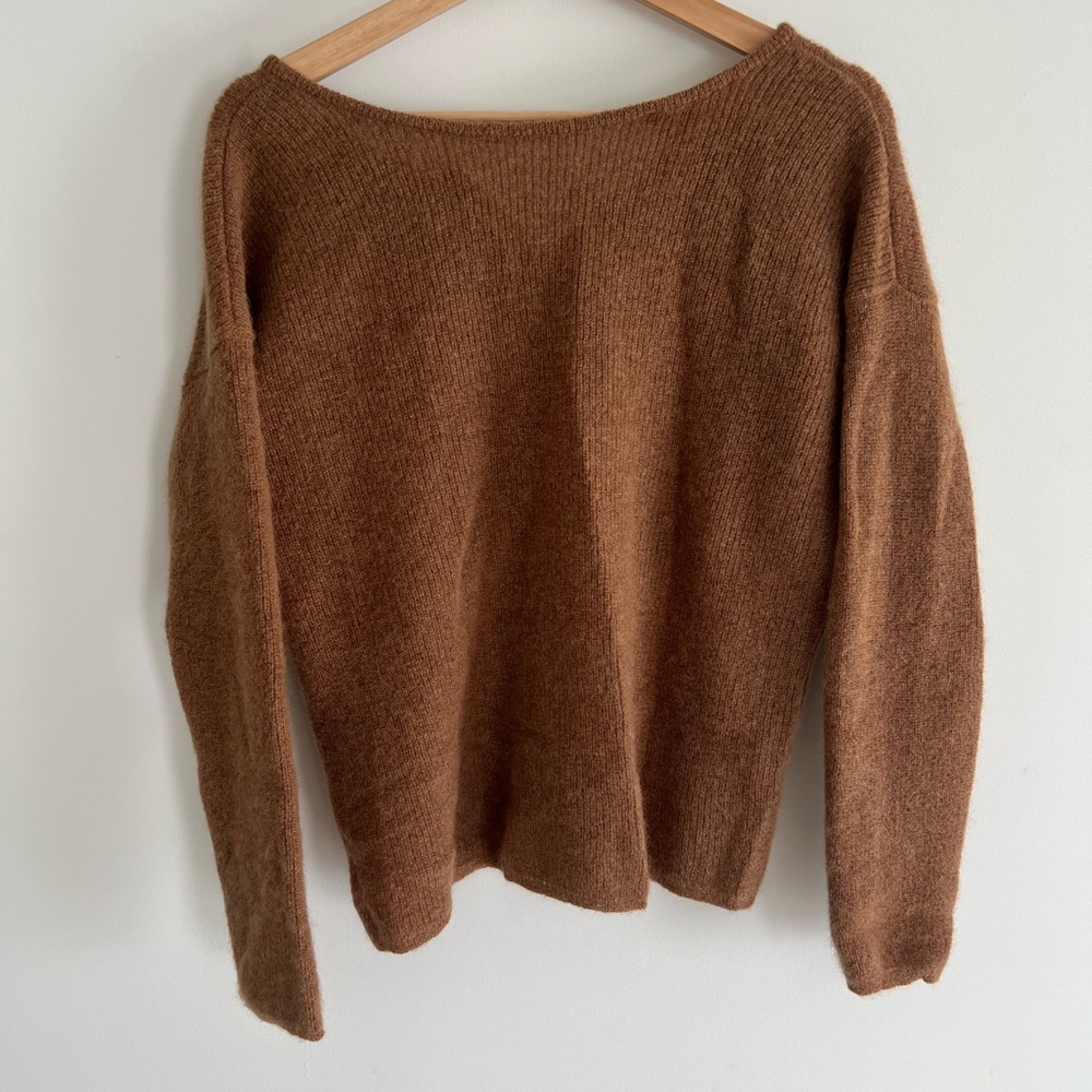 Gaspard sweater in Camel